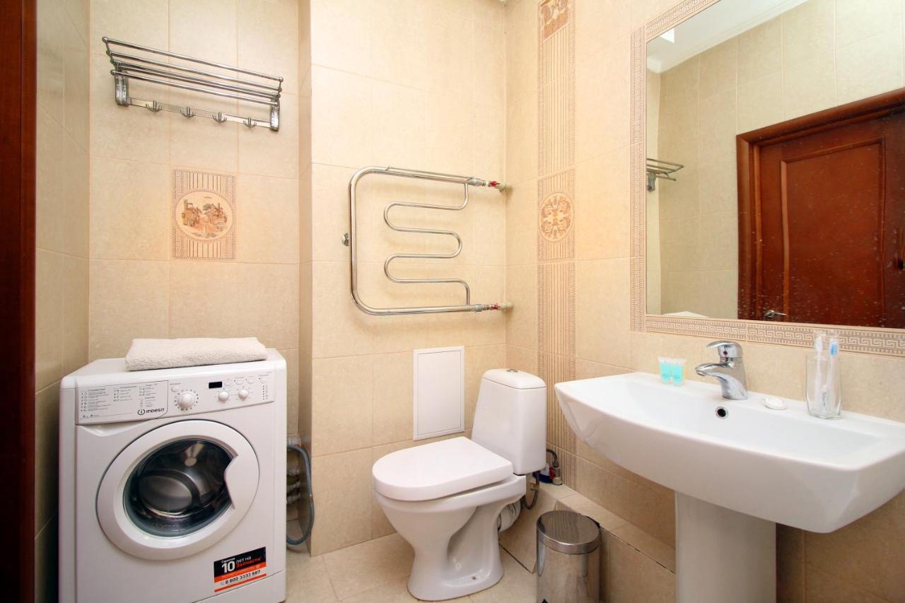3-Комнатная Рядом Ботаничесикй Сад, Атакент Almaty Extérieur photo