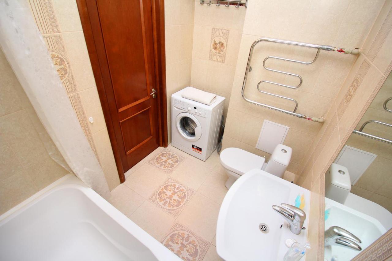 3-Комнатная Рядом Ботаничесикй Сад, Атакент Almaty Extérieur photo